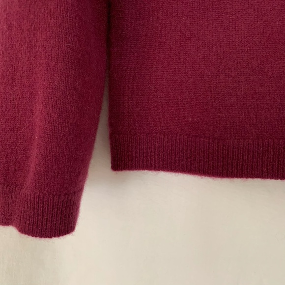 Garnet Hill 100% cashmere turtleneck sweater in mulberry - Picture 4 of 6